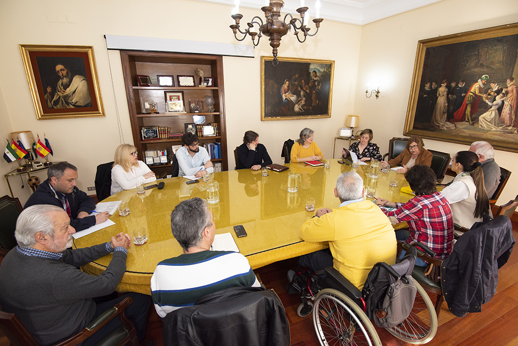 La Presidenta Charo Cordero anuncia